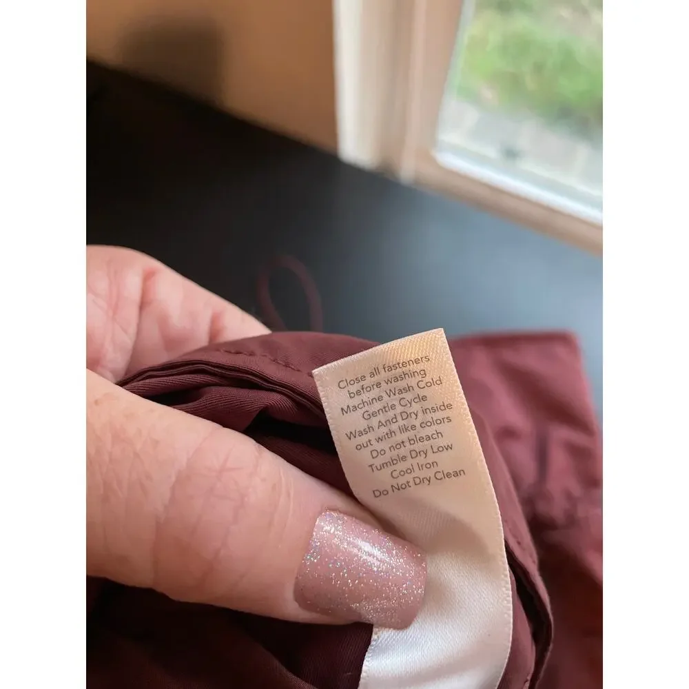 Athleta Acadia Windbreaker Jacket in Burgundy Size Large